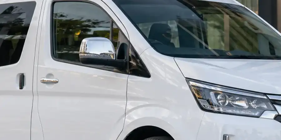 Premium Maxi Taxi Melbourne vehicle exterior Victoria