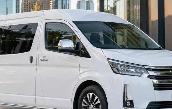 Premium Maxi Taxi Melbourne side profile Melbourne